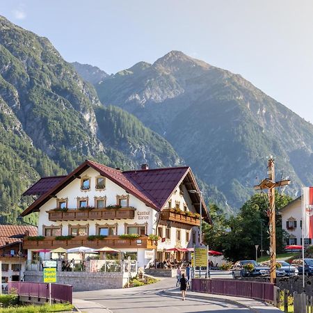 Gasthof Baren Otel Holzgau Dış mekan fotoğraf