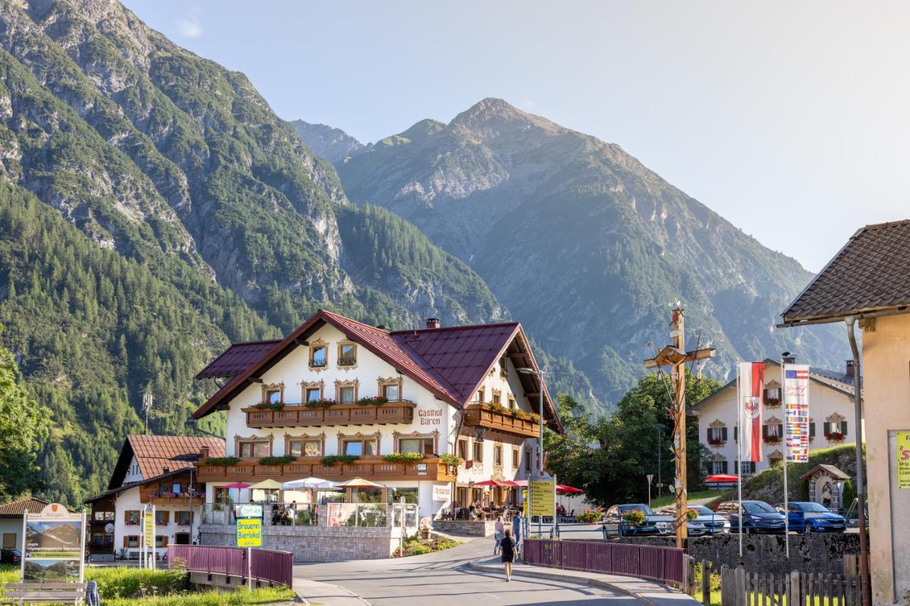 Gasthof Baren Otel Holzgau Dış mekan fotoğraf